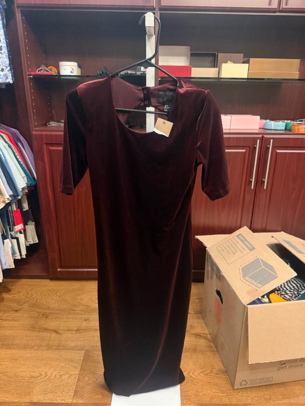 Share NEW NWT WOMEN'S H & M HM PURPLE DRESS EVENING GOWN SIZE 6 EU 36 SHORT SLEE